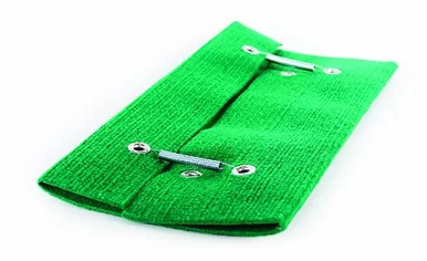 Camco Wrap Around Step Rug- Protects Your RV from Unwanted Tracked in Dirt- Works on Electrical and Manual RV Steps - Extra Large (Green) (42933)