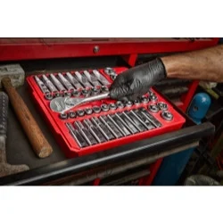 Milwaukee Electric Tools 48-22-9010 Milwaukee Tool 47pc 1/2" Drive Metric & Sae Ratchet And Socket Set With Four Flat Sides