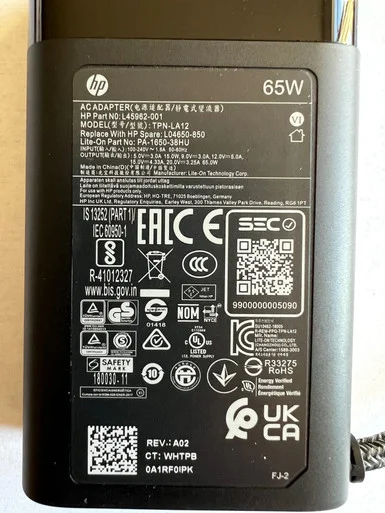 HP AC Adapter (925740002) - Hewlett Packard