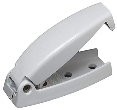 RV Designer E211 Baggage Catch