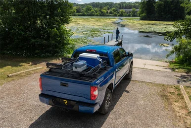 Retrax T60870 RetraxONE XR Retractable Tonneau Cover for Toyota Tacoma